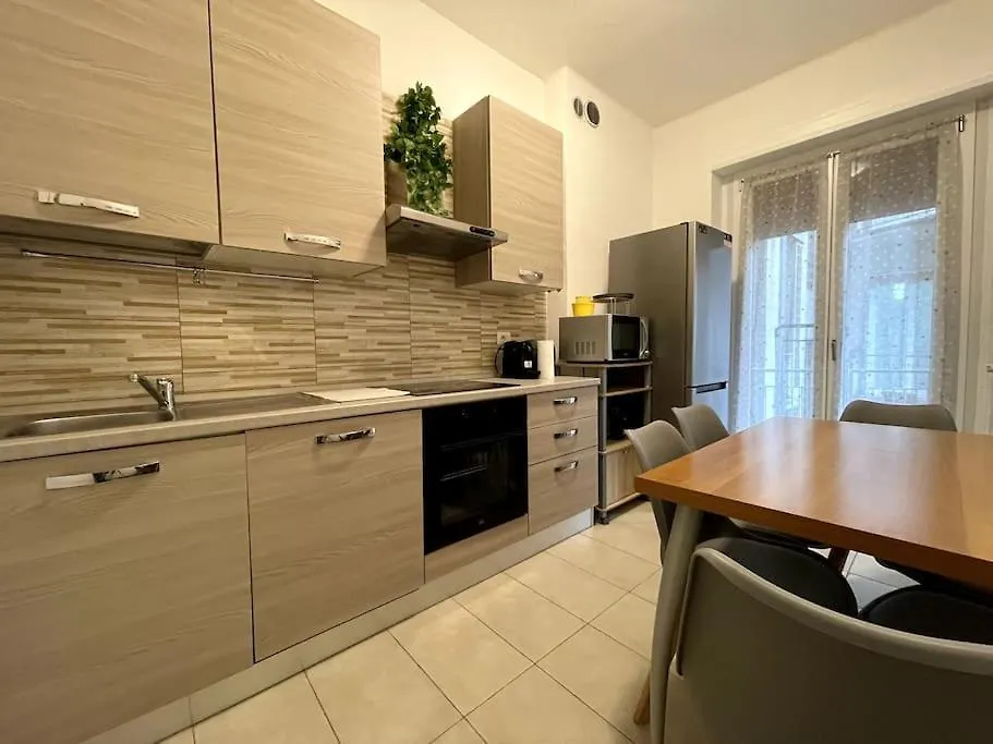 Bergamo Suite - Modern And Chic Apartment 0*,  Italy